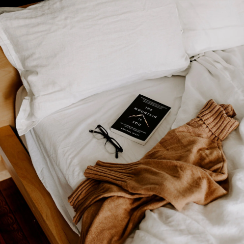 The Mountain Is You: Transforming Self-Sabotage Into Self-Mastery